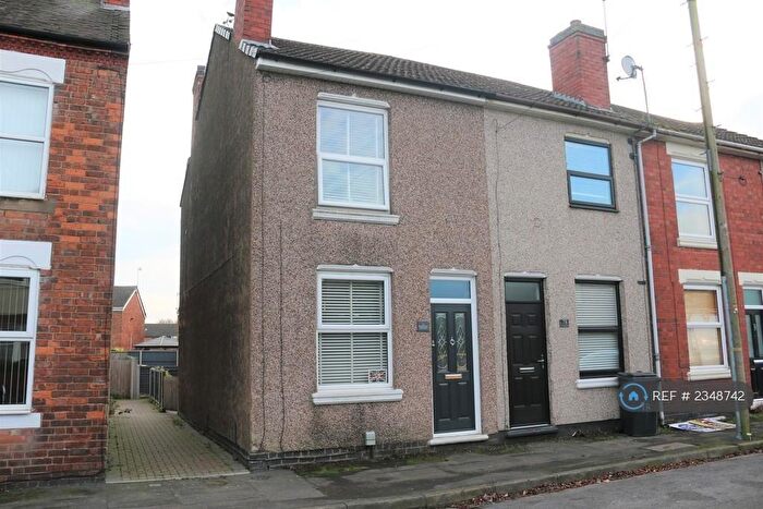 2 Bedroom End Of Terrace House To Rent In Wood Street, Bedworth, CV12