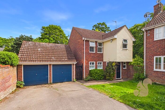 4 Bedroom Detached House For Sale In Deben Road, Colchester, CO4