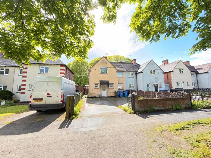 3 Bedroom Semi-Detached House For Sale In Osmaston Park Road, Derby, DE24