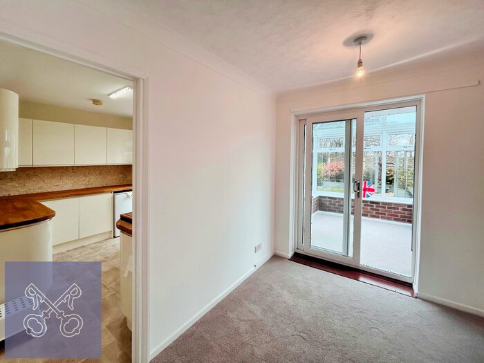 2 Bedroom Bungalow For Sale In Brevere Road, Hedon, Hull, East Yorkshire, HU12
