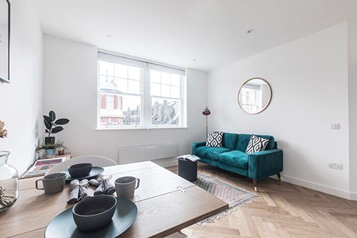 2 Bedroom Flat To Rent In Avenue House, NW8