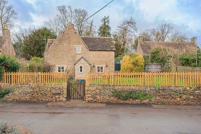 2 Bedroom Property For Sale In Doughton, Tetbury, GL8