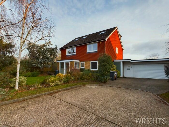 5 Bedroom Detached House To Rent In Bell Close, Knebworth, SG3