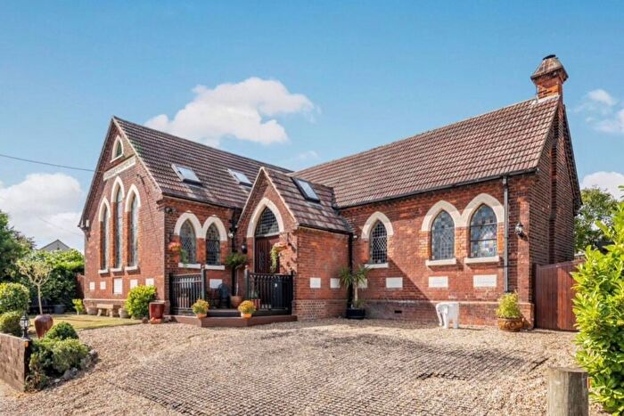 4 Bedroom Detached House For Sale In Cooling Chapel, Spendiff, Cooling, Kent., ME3