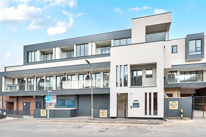 1 Bedroom Flat For Sale In Burnhill Road, Beckenham, BR3