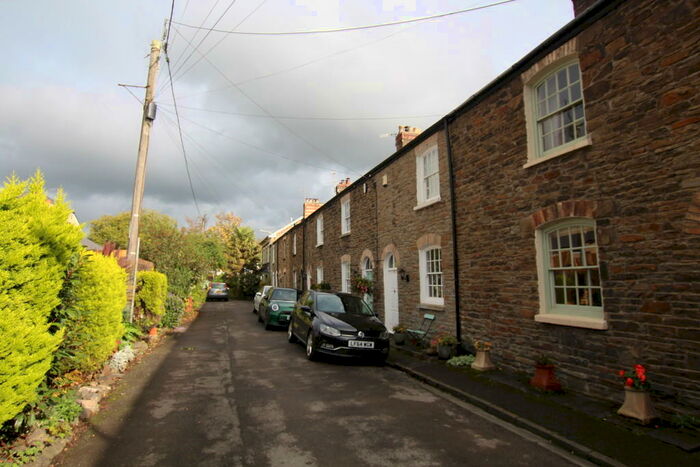 3 Bedroom Cottage To Rent In Alfred Terrace, Taffs Well, Cardiff, CF15