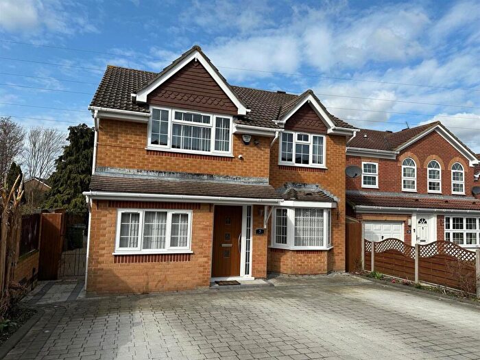 4 Bedroom Detached House To Rent In Marlborough Gardens, Hedge End, Southampton, SO30