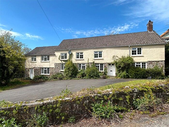 6 Bedroom Detached House For Sale In Meshaw, South Molton, EX36