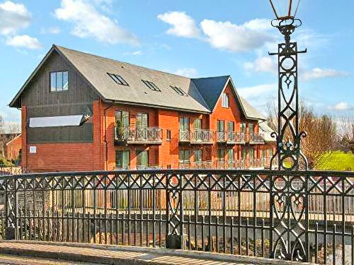 1 Bedroom Apartment To Rent In Tickford Street, Newport Pagnell, MK16