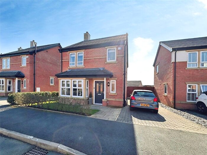 3 Bedroom Detached House For Sale In Silverbell Close, Bolton, Greater Manchester, BL3