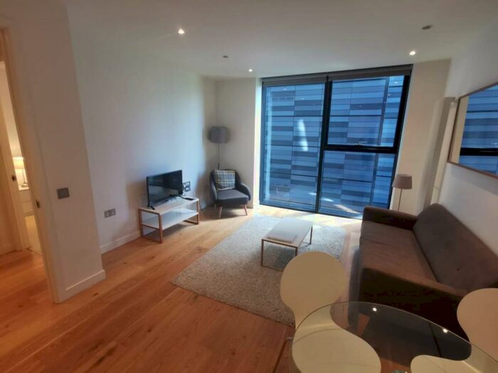 1 Bedroom Flat To Rent In Simpson Loan, Quartermile, City Centre, EH3