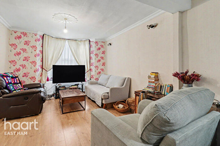 3 Bedroom Terraced House For Sale In Stamford Road, London, E6