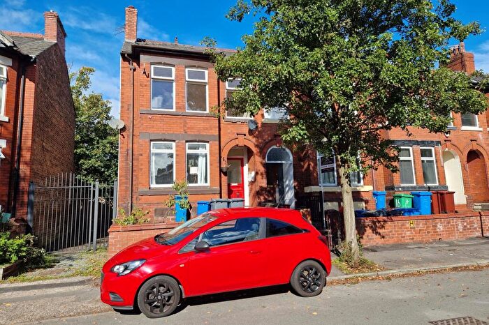 2 Bedroom Flat For Sale In B Langdale Road, Victoria Park, Manchester, Greater Manchester, M14