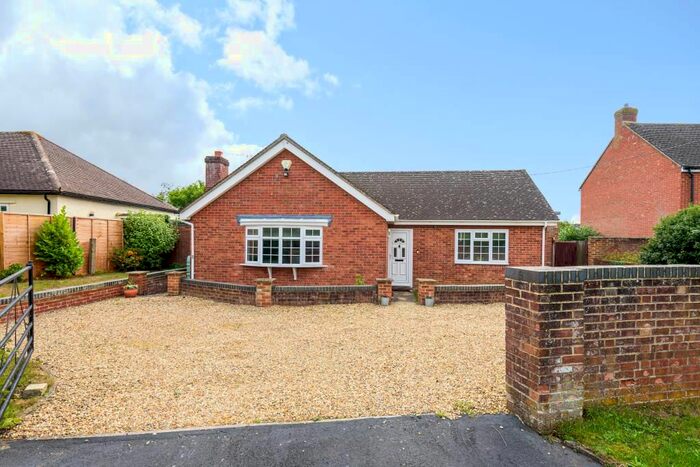 3 Bedroom Detached Bungalow For Sale In Garsington, Oxfordshire, OX44