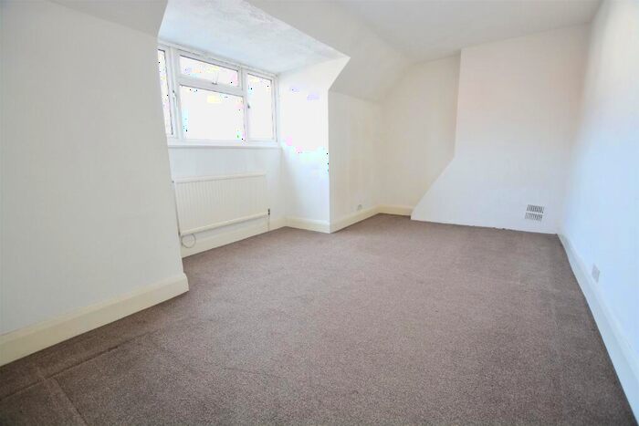 3 Bedroom Flat To Rent In Portland Road, Hove, BN3