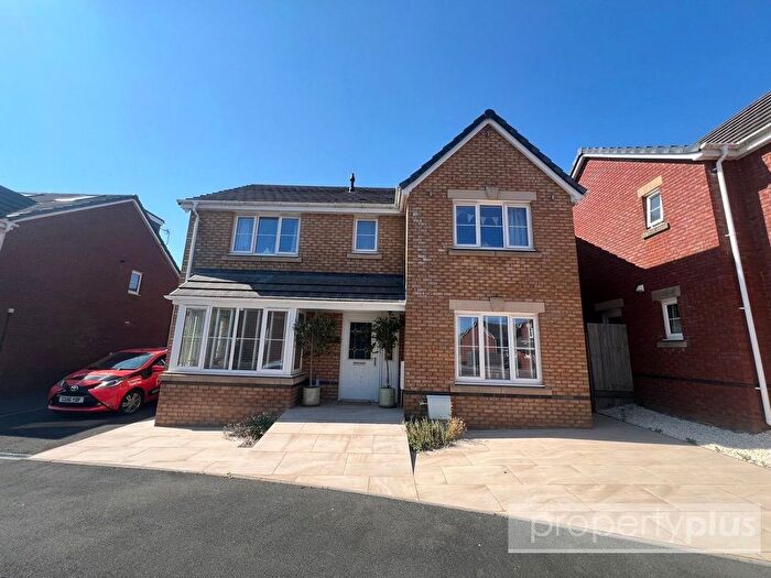 4 Bedroom Detached House For Sale In Worcester Court, Tonyrefail, Porth, CF39