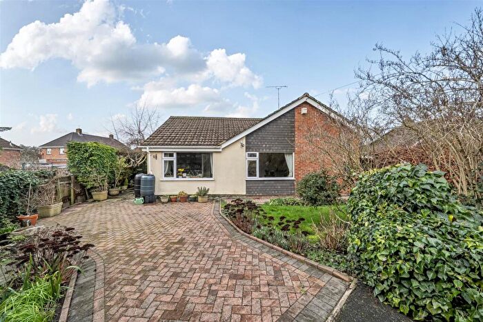 3 Bedroom Detached Bungalow For Sale In Highlands, Potterne, SN10