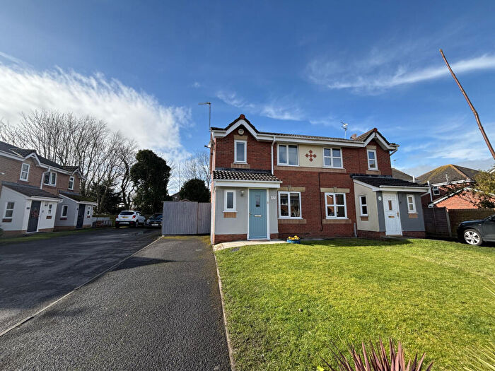 3 Bedroom Semi Detached House For Sale In Hope Close, Thornton, FY5