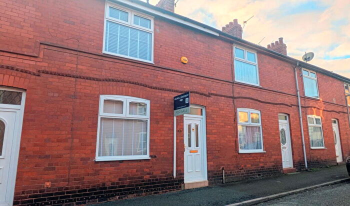 2 Bedroom Terraced House For Sale In Lee Road, Hoylake, CH47