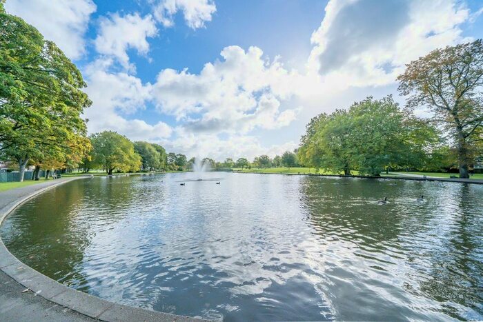 4 Bedroom Terraced House To Rent In Birchfield Avenue, Widnes, Cheshire, WA8