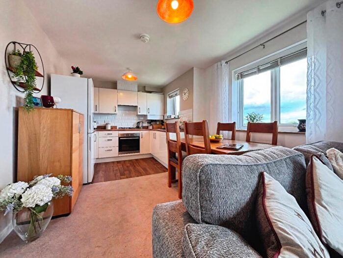 2 Bedroom Apartment For Sale In High Shields Close, South Shields, NE33
