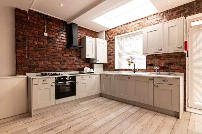 7 Bedroom Property To Rent In Woodcroft Road, Liverpool, L15