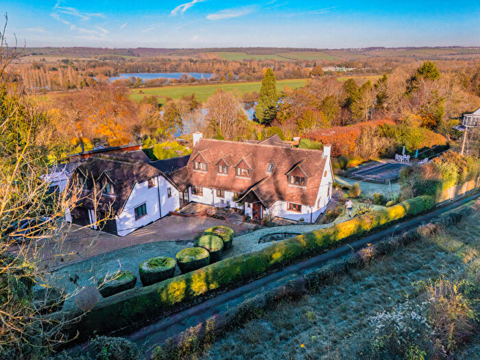 5 Bedroom Detached House For Sale In Stonehouse Lane, Cookham Dean, SL6