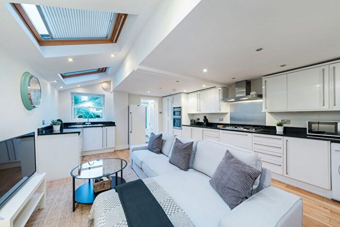 4 Bedroom Terraced House For Sale In Fullerton Road, London, SW18