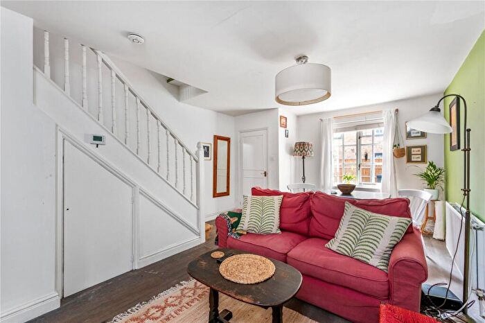 2 Bedroom Terraced House For Sale In Manor Road, London, N16