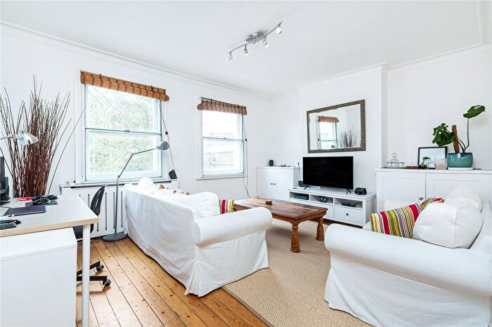 2 Bedroom Flat For Sale In Hurlingham Mansions, New Kings Road, SW6