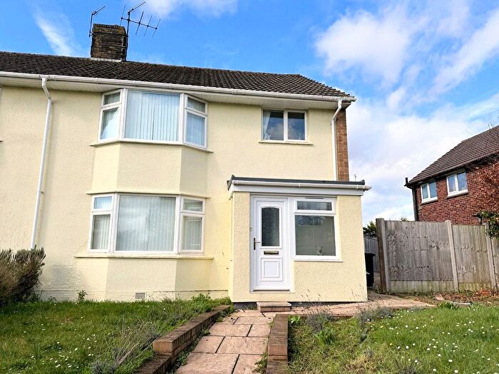 3 Bedroom Semi Detached House To Rent In Bridgwater Road, Taunton, Somerset, TA1