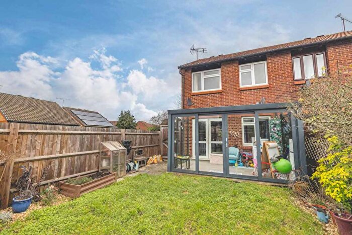 3 Bedroom Semi Detached House For Sale In Cobb Close, Datchet, SL3