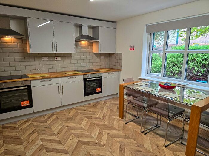 12 Bedroom Terraced House To Rent In -Bed Student Complex – Denison Court., NG7