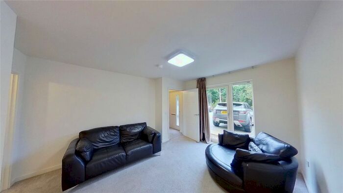 5 Bedroom End Of Terrace House To Rent In Broomview Path, Edinburgh, EH11