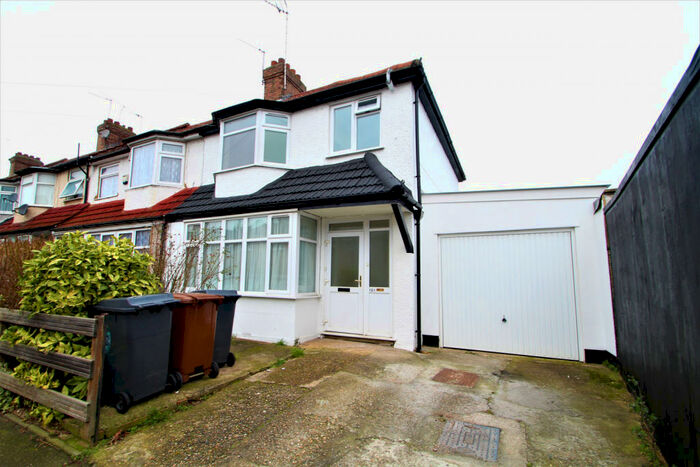 1 Bedroom Flat To Rent In Mount Pleasent Road, E17