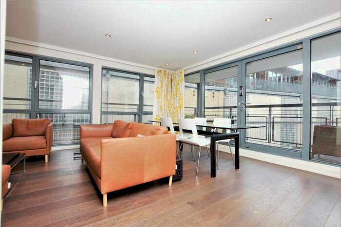 2 Bedroom Flat To Rent In Bell Yard Mews, London, SE1