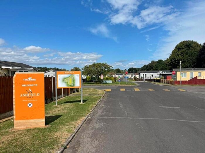 2 Bedroom Park Home For Sale In Ashfield Park, Burringham Road, Scunthorpe, DN17