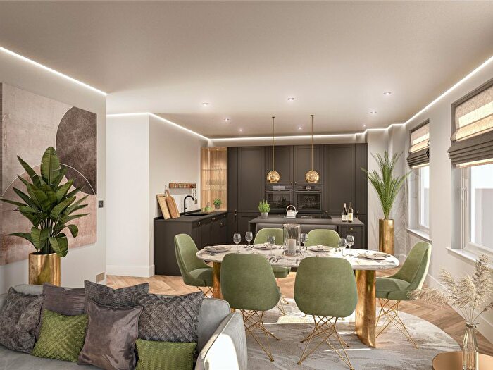 2 Bedroom Flat For Sale In Kings Street, London, W6
