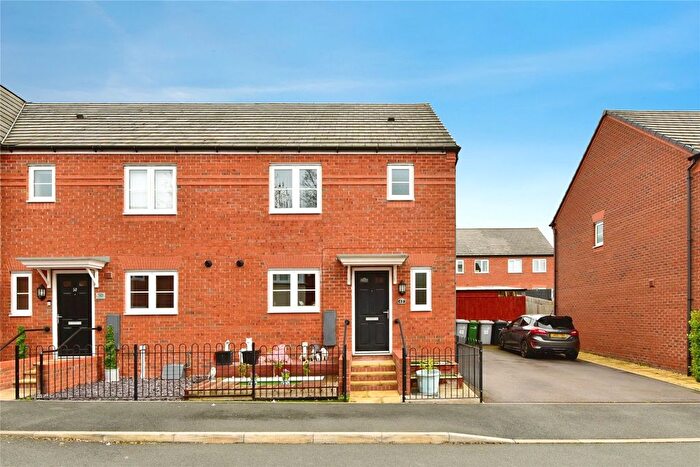 3 Bedroom Semi Detached House For Sale In Barnton Way, Sandbach, Cheshire, CW11