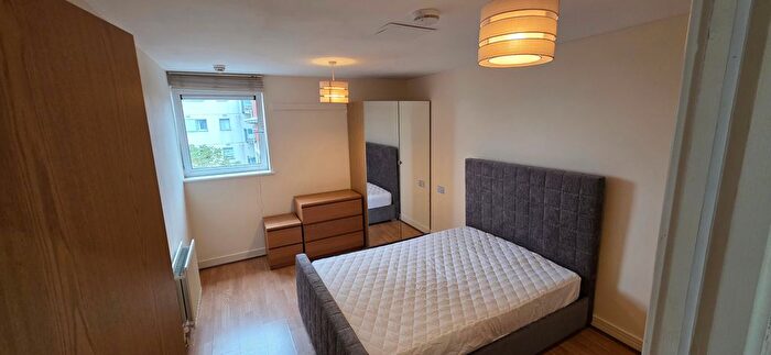3 Bedroom Flat To Rent In Erebus Drive, Woolwich, SE28