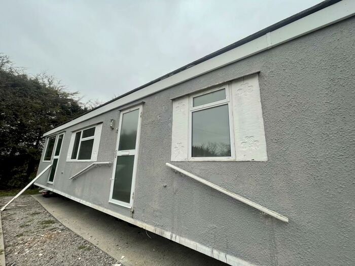 2 Bedroom Lodge To Rent In Colchester Road, Great Bentley, Colchester, CO7