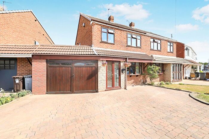 3 Bedroom Semi-Detached House For Sale In Springhill Road, Wednesfield, Wolverhampton, WV11
