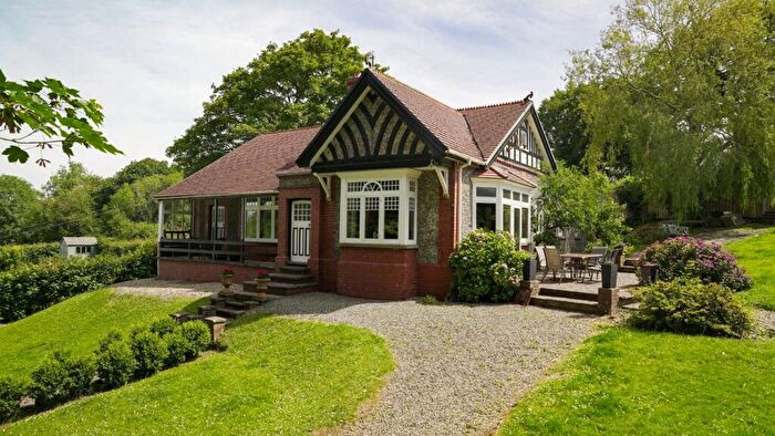 4 Bedroom Detached Bungalow For Sale In Ffordd Y Goitre, Aberaeron, SA46