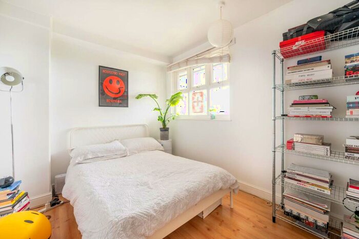 4 Bedroom Flat To Rent In Marcon Court, Amhurst Road, Hackney, London, E8