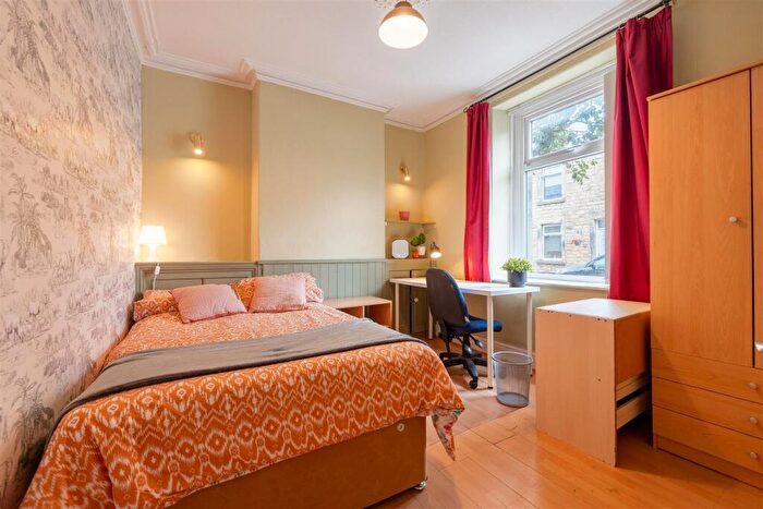 3 Bedroom Private Hall To Rent In Earl Street, Lancaster, LA1