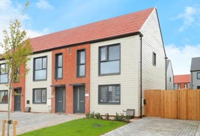 2 Bedroom Property To Rent In Spruce Gardens, Wolverhampton, WV10