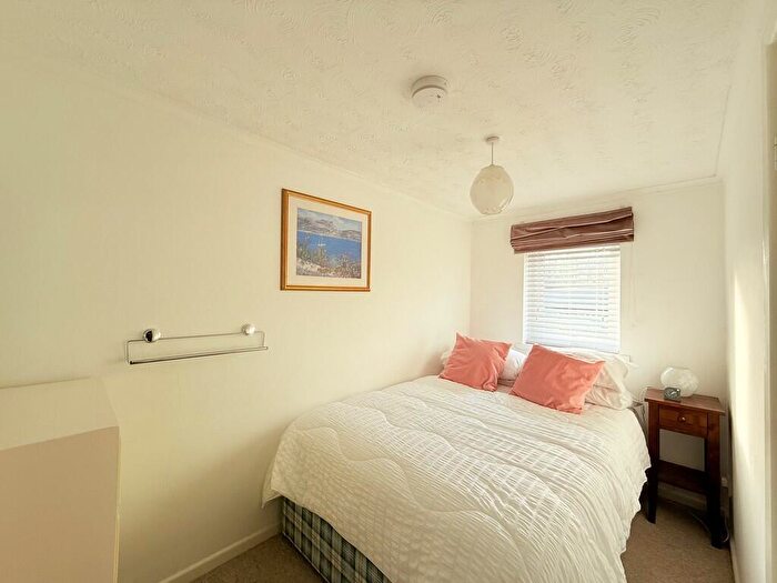 2 Bedroom Cottage For Sale In Shore Road, Hythe, Southampton, SO45
