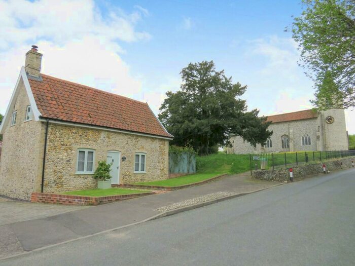 3 Bedroom Cottage For Sale In Croxton, Thetford, IP24