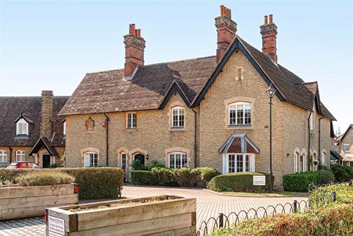 2 Bedroom House To Rent In Warrenne Way, Reigate, RH2