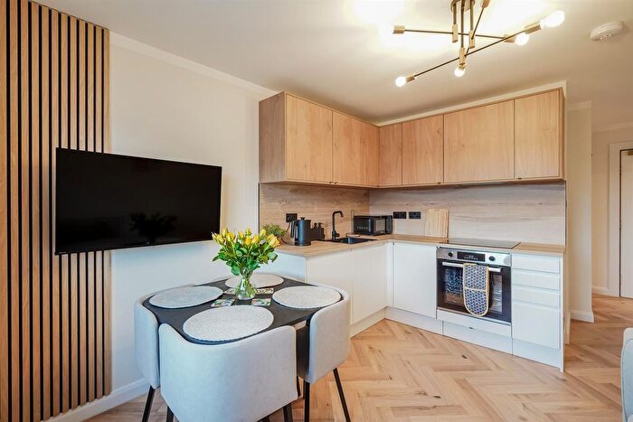 2 Bedroom Flat For Sale In B Kings Court, South William Street, Perth, PH2